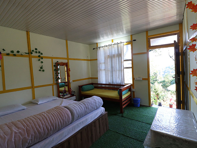 Room 3 or cottage 3 for Jhandi Heaven Homestay at Jhandi dara at West Bengal for Kanchenjunga view homestay and Kanchenjunga view from room