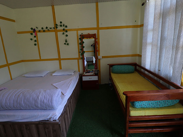 Room 6 or cottage 6 for Jhandi Heaven Homestay at Jhandi dara at West Bengal for Kanchenjunga view homestay and Kanchenjunga view from room